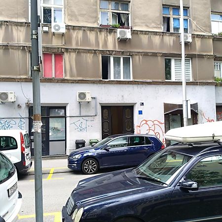 Mely Apartment In The City Center Zagreb Exteriör bild